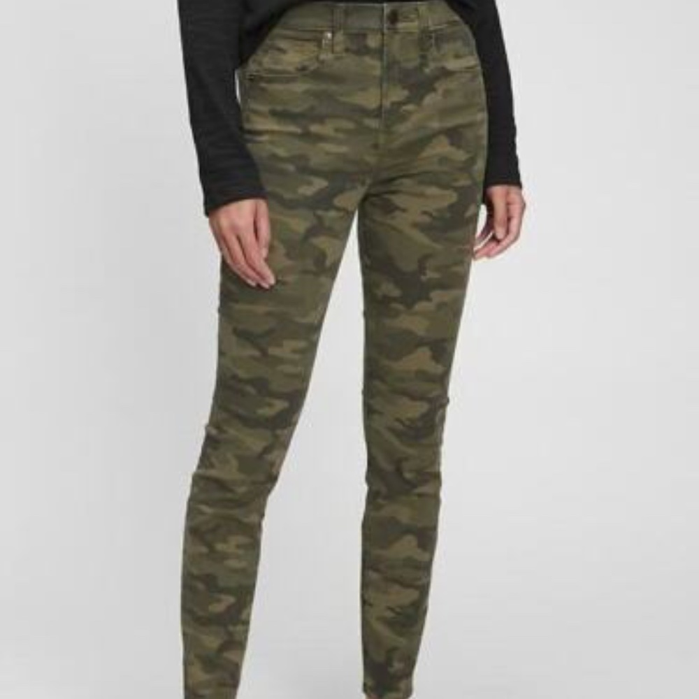 GAP High Rise True Skinny Jeans with Washwell